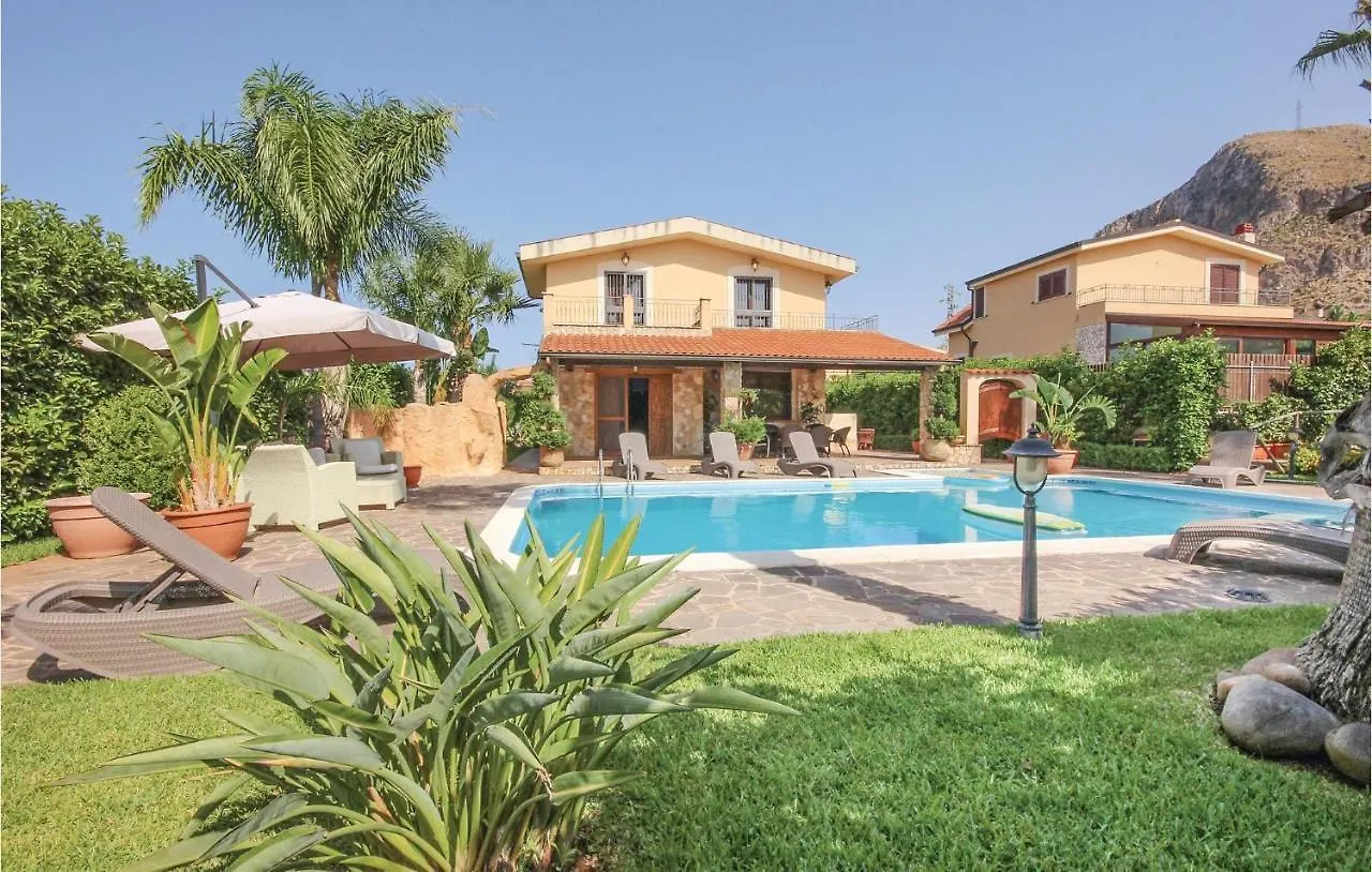 Nyaraló Villa Tourig Beach Mandra Capreria